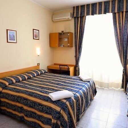 Hotel Loreto Milan Extérieur photo