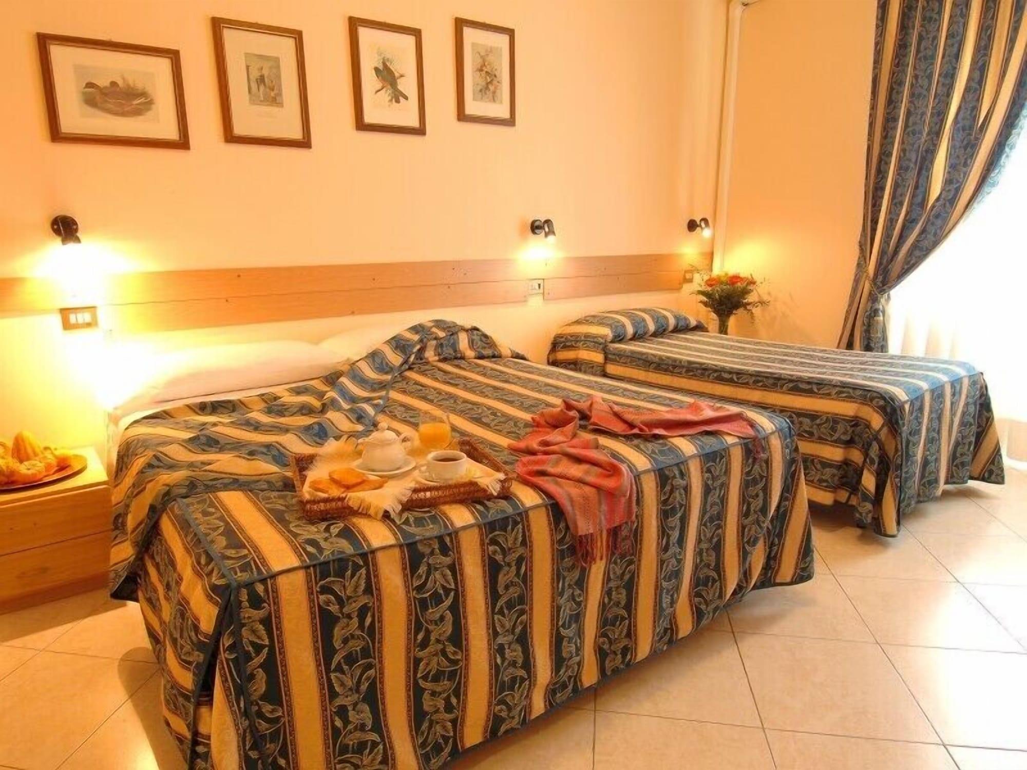 Hotel Loreto Milan Extérieur photo