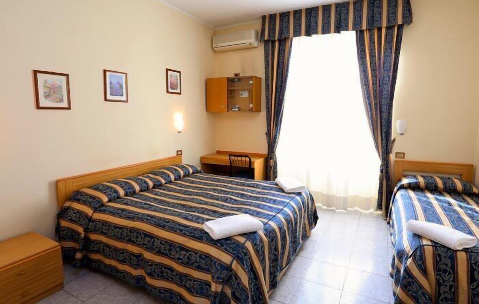 Hotel Loreto Milan Extérieur photo