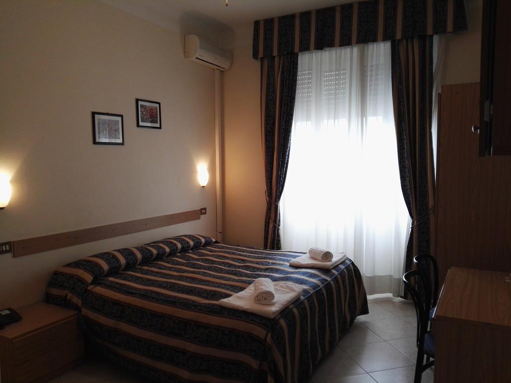 Hotel Loreto Milan Extérieur photo