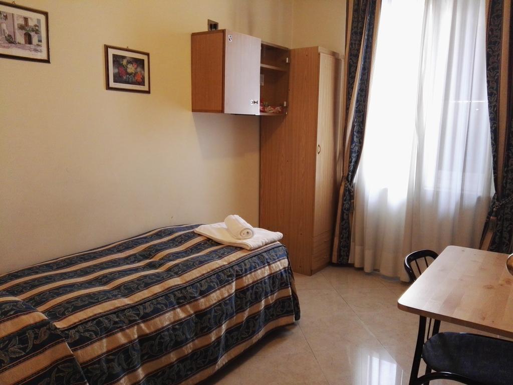 Hotel Loreto Milan Extérieur photo